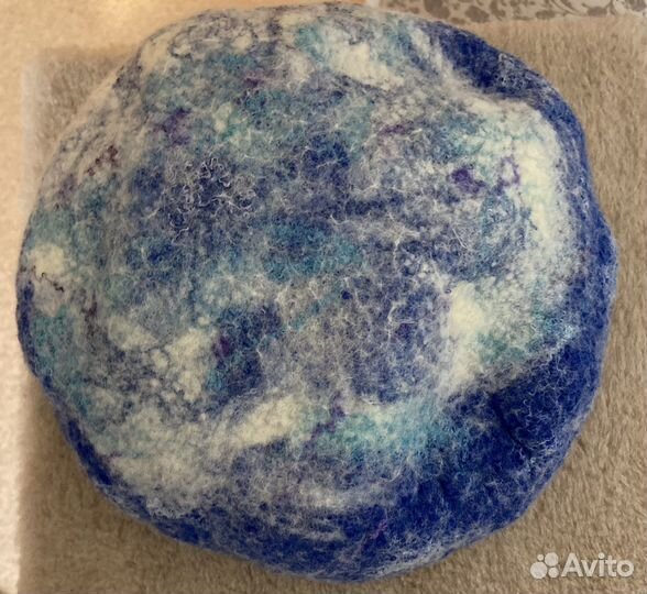 Берет из войлока ручной работы