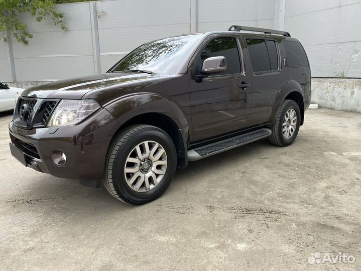 Nissan Pathfinder 2.5 AT, 2013, 180 000 км