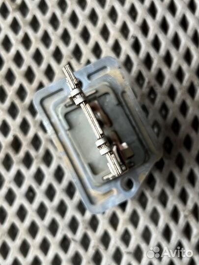 Резистор отопителя печки реостат LADA Granta 2190