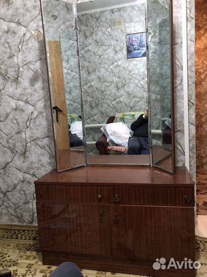 Трюмо трильяж с зеркалом