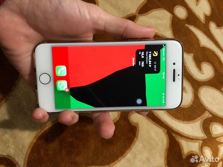 iPhone 8, 64 ГБ