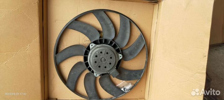 Вентилятор охлаждения радиатора