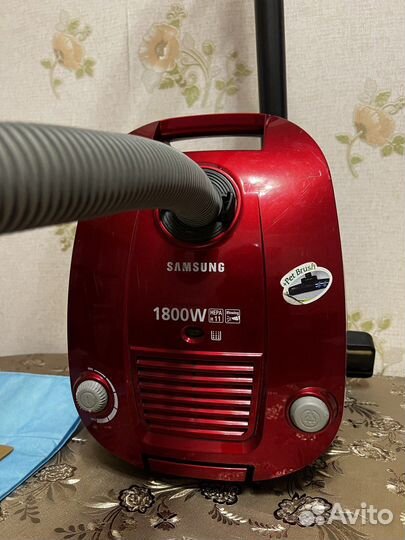 Пылесос мешковый Samsung 1800W