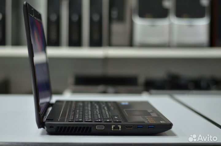 Ноутбук Lenovo Core i3, 8GB, GF 610 для работы и и