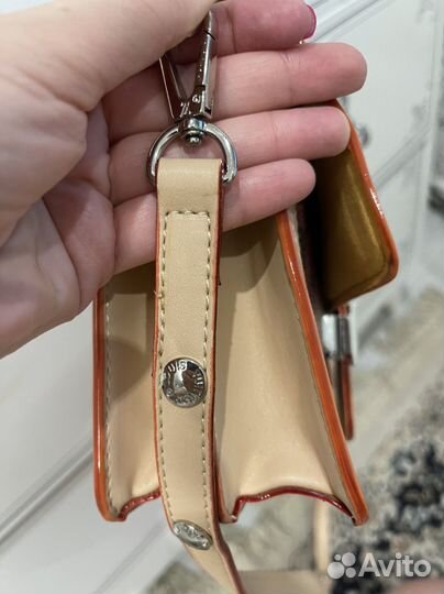 Сумка louis vuitton нюанс