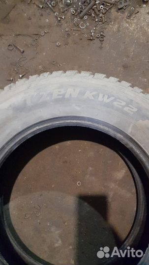 Kumho I'Zen KW22 235/65 R17 108T
