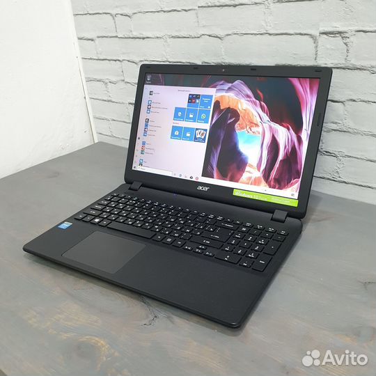 Ноутбук Acer Aspire ES1 15.6