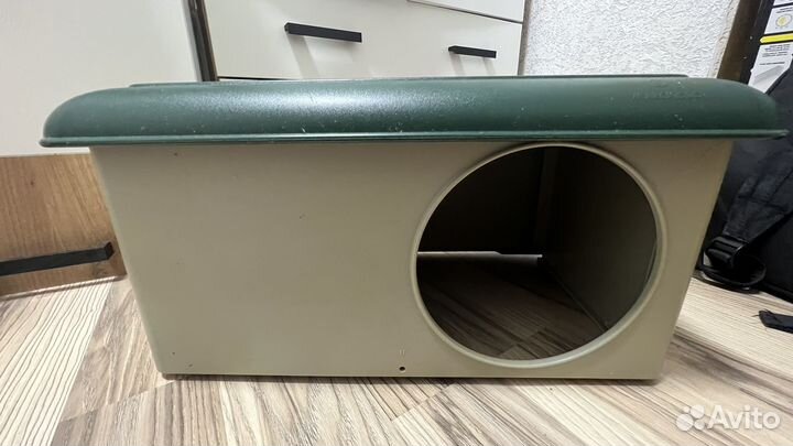 Туалет поилка домик сенник