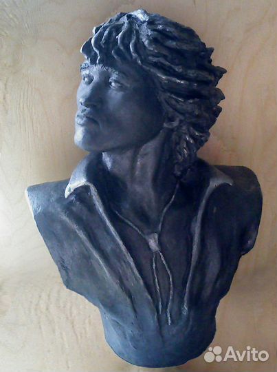 Бюст. Виктор Цой