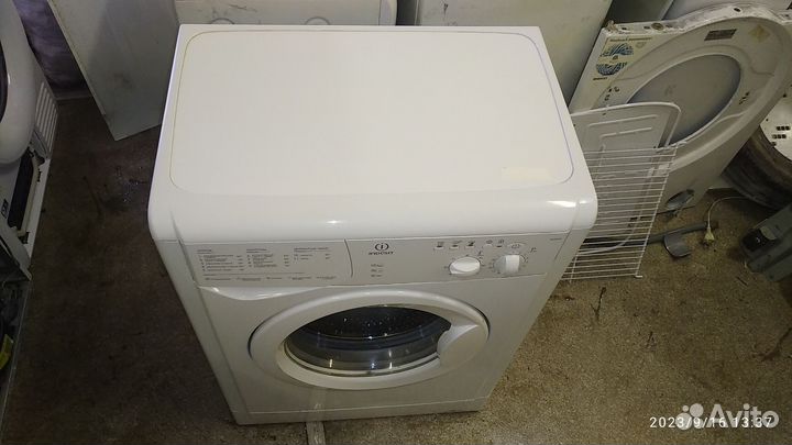 Стиральная машина indesit 5кг