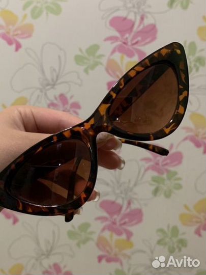 Солнцезащитные очки