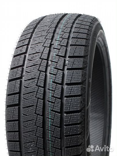 Kapsen SnowShoes AW33 225/50 R17 98H