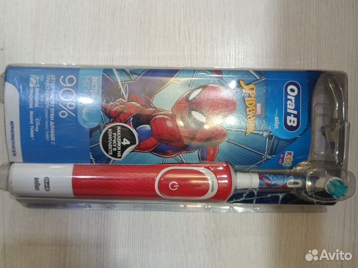 Зубная щетка oral b новая