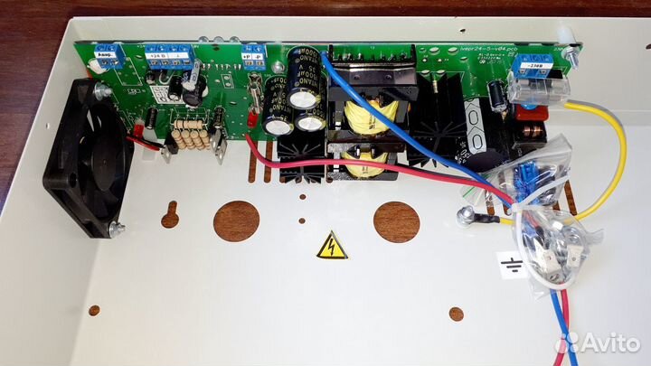 Источник бесперебойного питания скат-2400И7