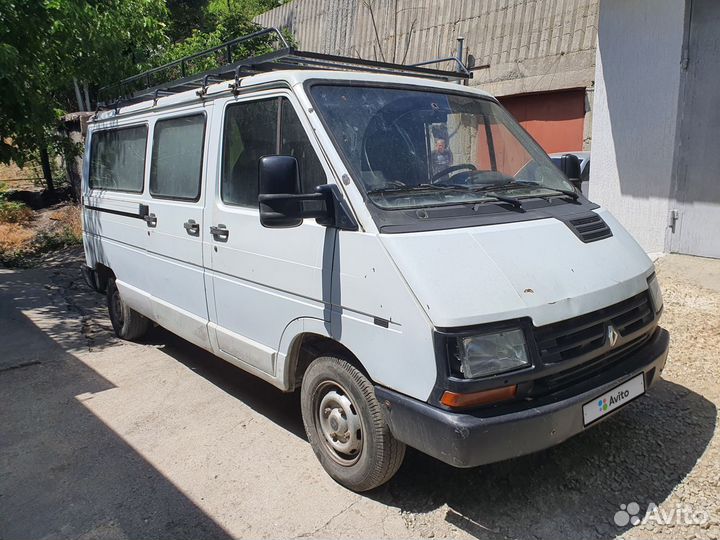 Renault Trafic цельнометаллический, 1996