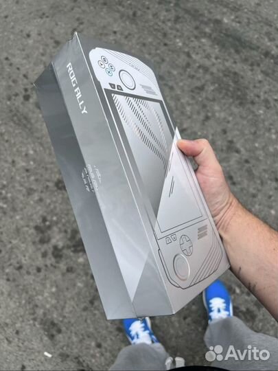 Игровая приставка Asus ROG Ally Exteme 16/512 gb