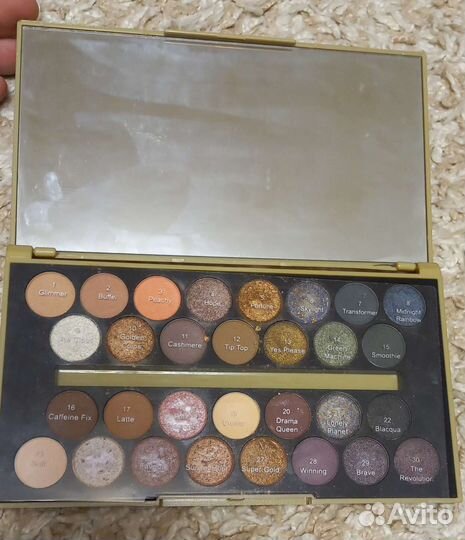 Палетка теней из 30 оттенков