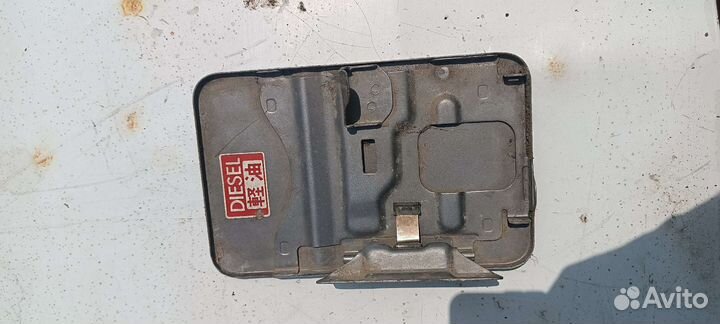 Лючек бензобака тоёта Таун айс