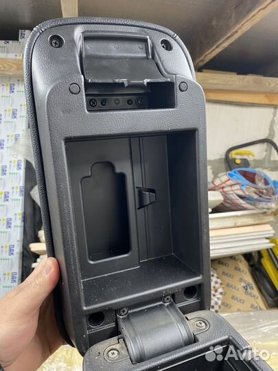 Подлокотник mitsubishi outlander 3