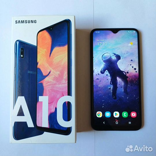 Samsung Galaxy A10, 2/32 ГБ