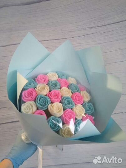 Букет на свадьбу из шоколадных роз