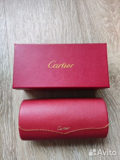 Коробки и футляры от очков Cartier