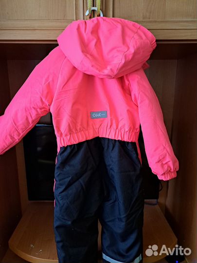 Комбинезоны и куртка для девочки размер 104