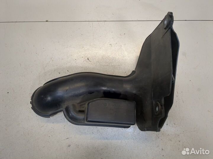 Воздухозаборник Mazda CX-7, 2010