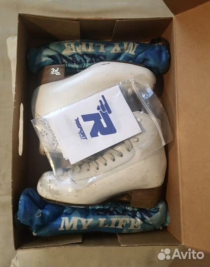 Фигурные коньки Risport RF3 Pro (Белые) р-р225