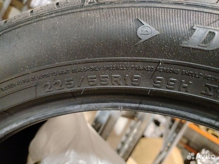 Dunlop Grandtrek ST30 225/55 R19 90H