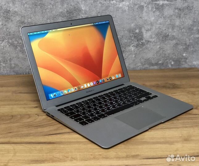 Почти как новый Apple MacBook Air 13 Core i5