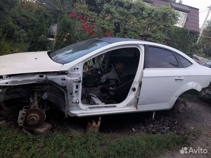Автомобиль на запчасти Ford Mondeo 4 разбор
