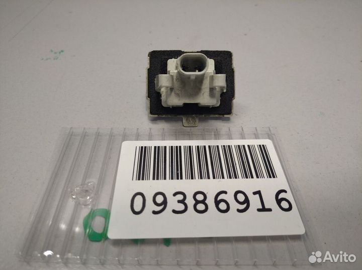 Фонарь подсветки номерного знака Mercedes E-klasse