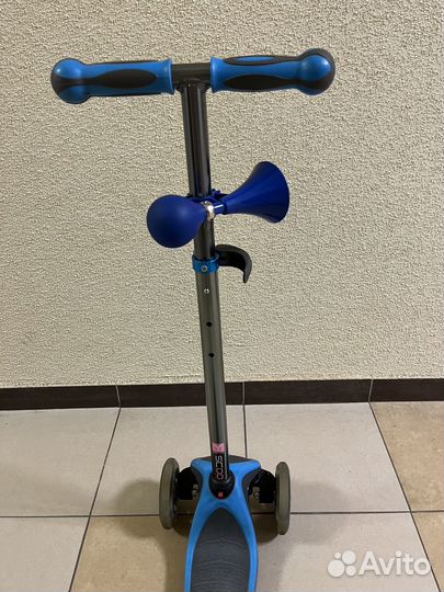 Самокат трехколесный globber