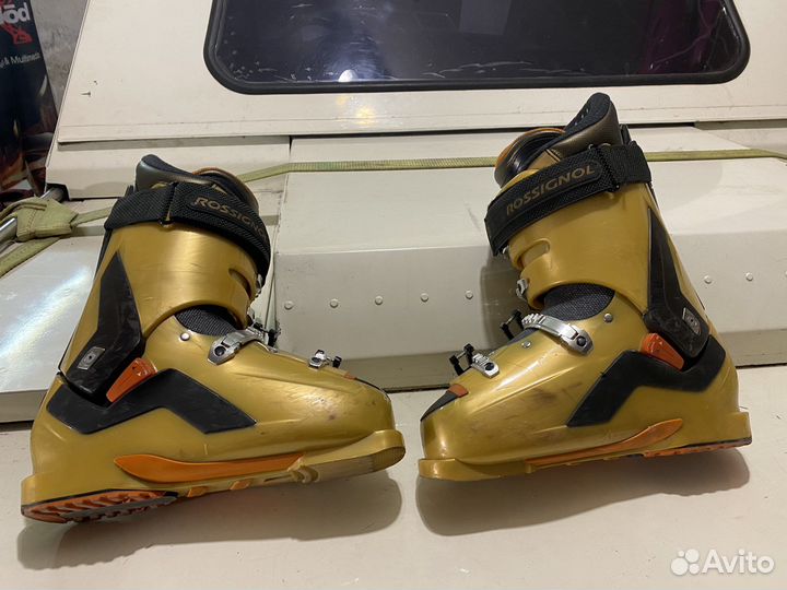 Горнолыжные ботинки