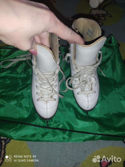 Фигурные коньки risport excellence 200