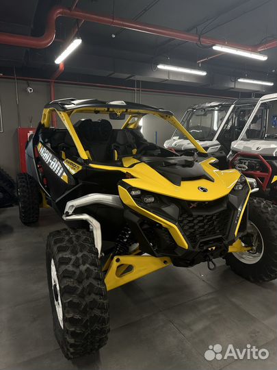 BRP maverick R X RS with smart-shox 2024