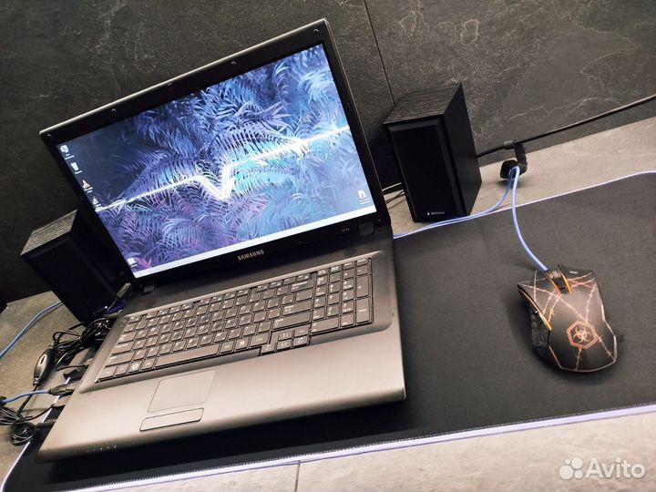 Ноутбук samsung