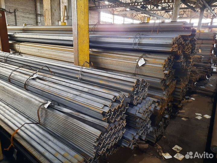 Уголок стальной