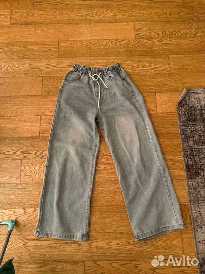 Джинсы широкие