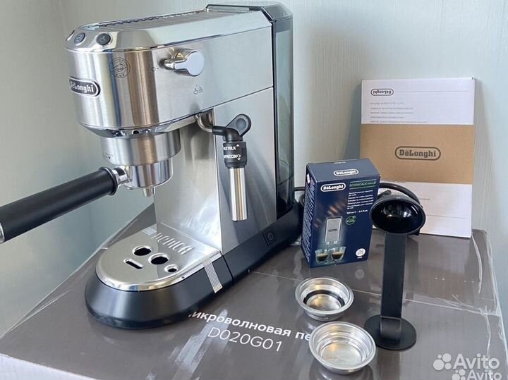 Кофеварка рожковая новая