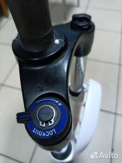 Вилка rock shox 29 XC28 Mg шток 188