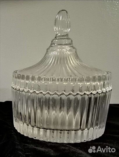 Бонбоньерка, пепельницы,лимонницы, стакан для Лате