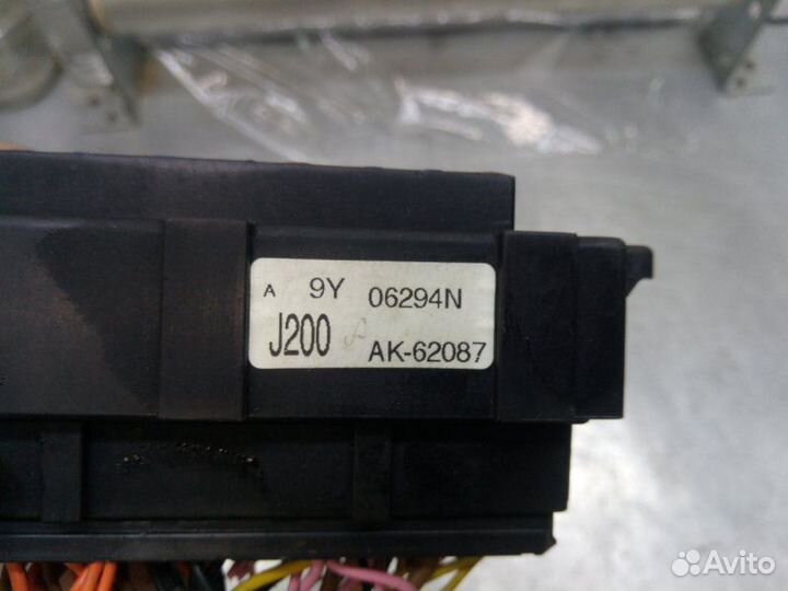 Блок предохранителей Chevrolet Lacetti хетчбэк