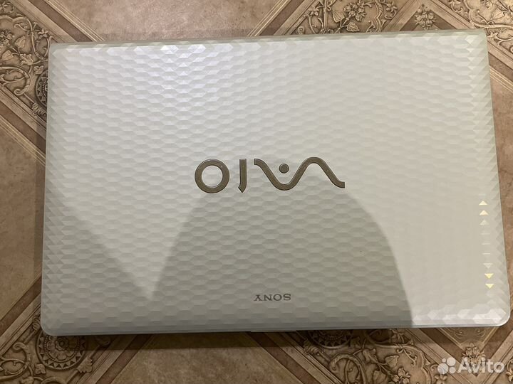 Ноутбук sony vaio 17.3