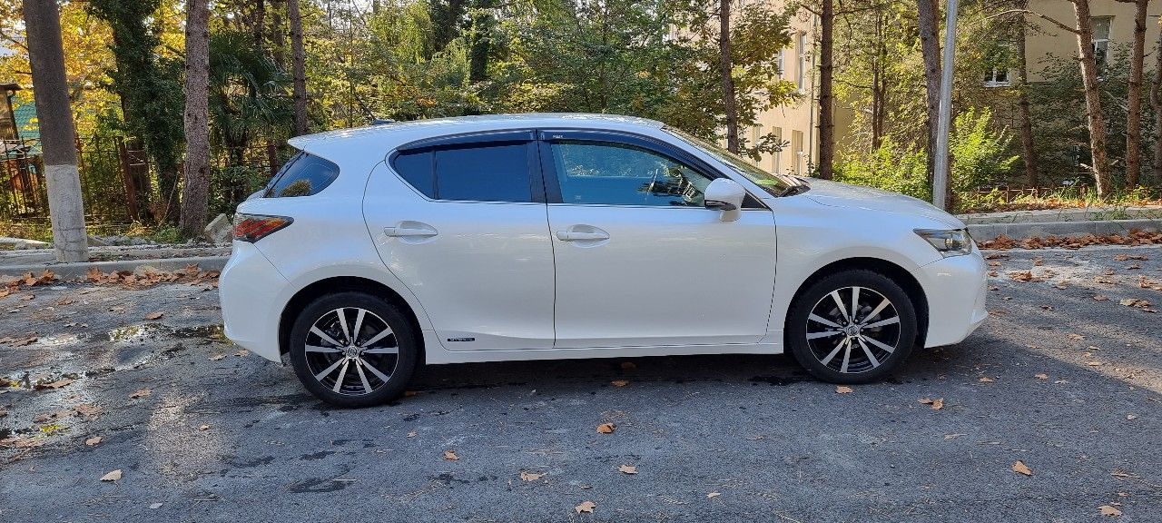 Lexus CT: фото владельца