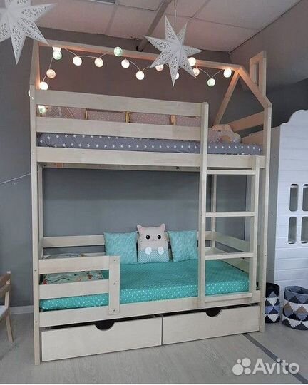 Двухъярусный кровать домик из массива березы