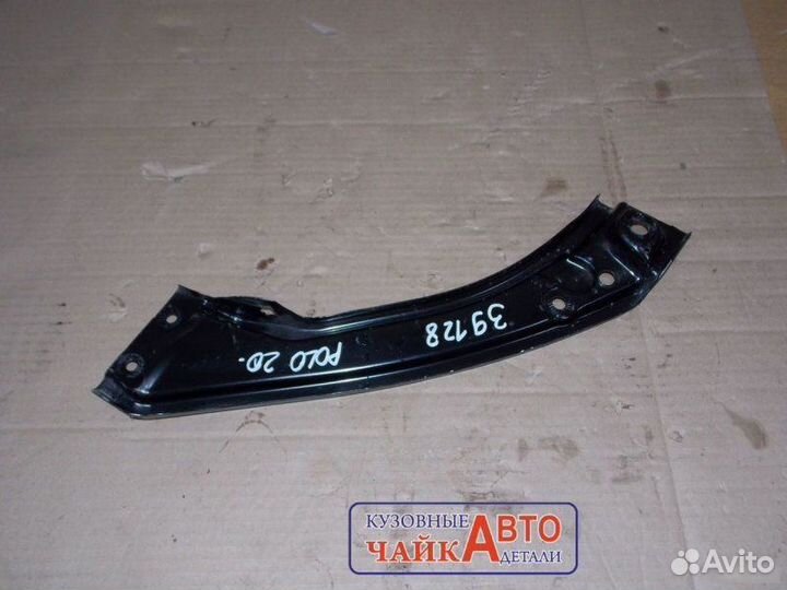 Кронштейн фары передний правый Volkswagen Polo 6