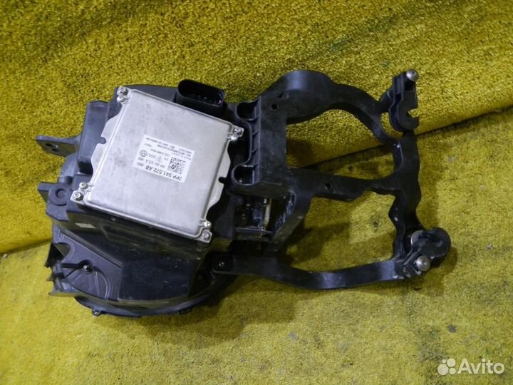 Фара правая Bentley Bentayga