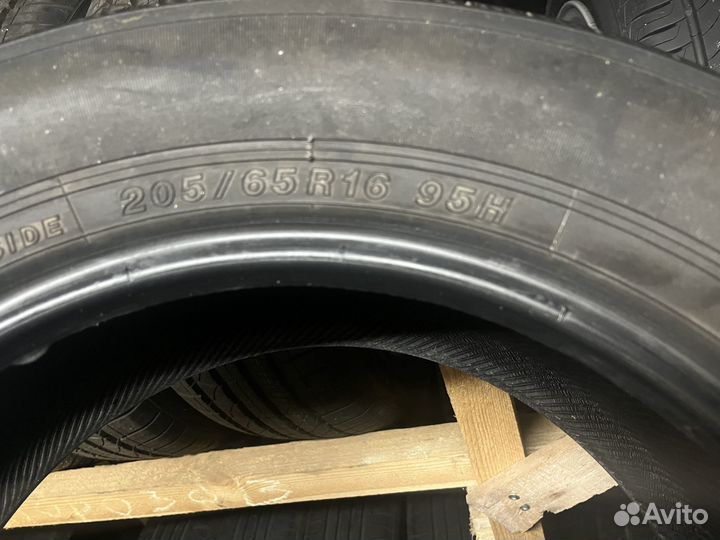 Yokohama BluEarth AE51 205/65 R16
